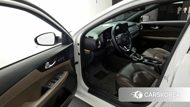 Kia Come New K3 id 3867037 из Кореи 20