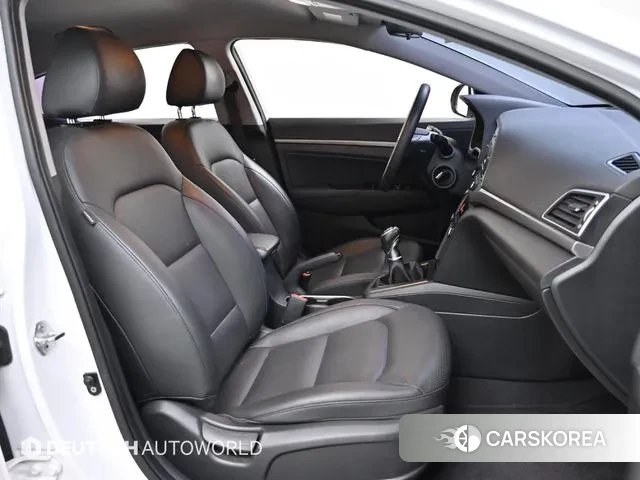 Hyundai Avante AD id 3339518 из Кореи 20