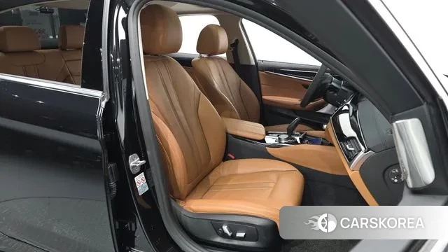 BMW 5 Series (G30) id 3307686 из Кореи 20