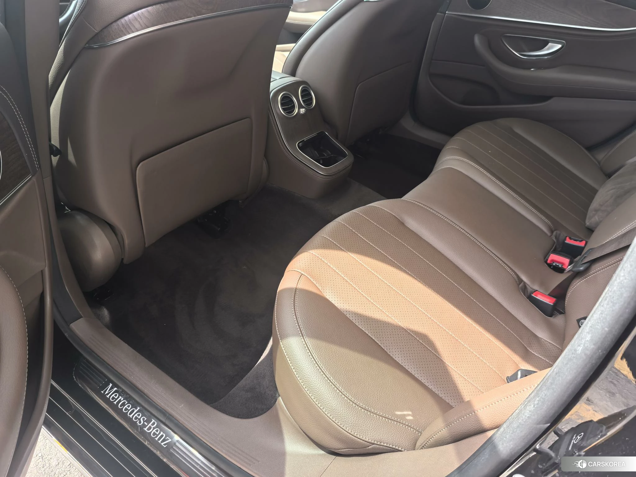 Mercedes-Benz E-Class id 4485416 из Китая 13