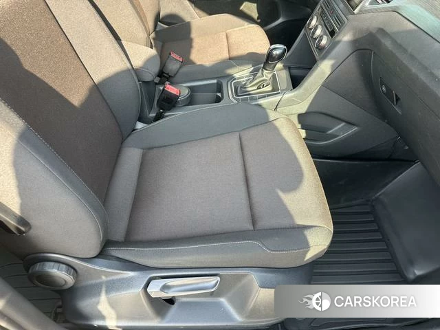 Volkswagen Golf*Jiayu id 3889907 из Китая 13