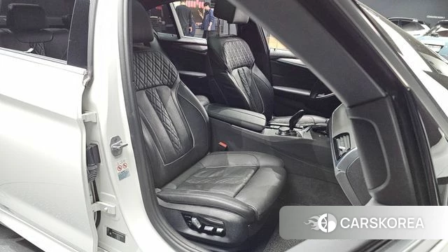 BMW 5 Series (G30) id 3924581 из Кореи 20