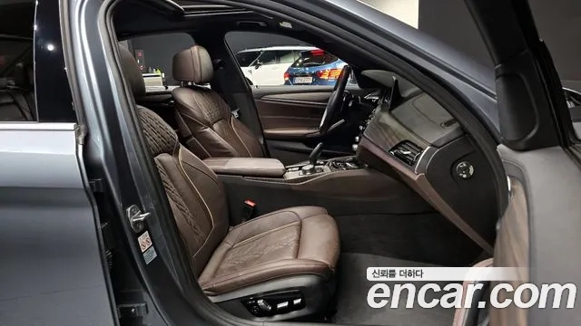 BMW 5 Series (G30) id 2946463 из Кореи 20