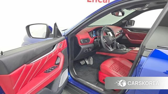 Maserati Levante id 4625176 из Кореи 37