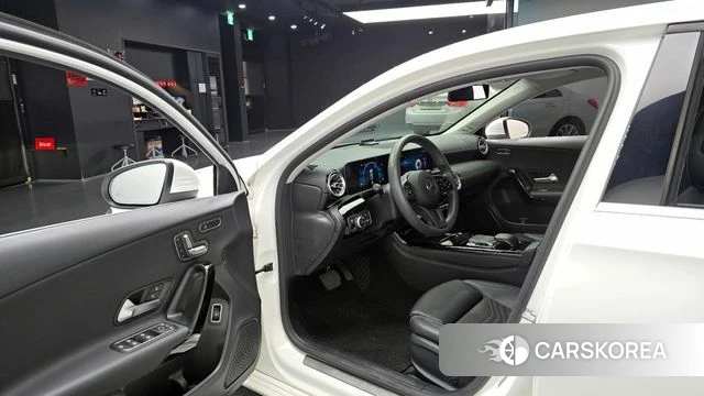 Mercedes-Benz A-Class W177 id 3866805 из Кореи 20