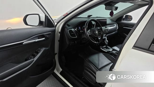 Kia Seltos id 4785186 из Кореи 32
