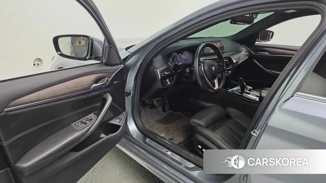 BMW 5 Series (G30) id 4286293 из Кореи 20