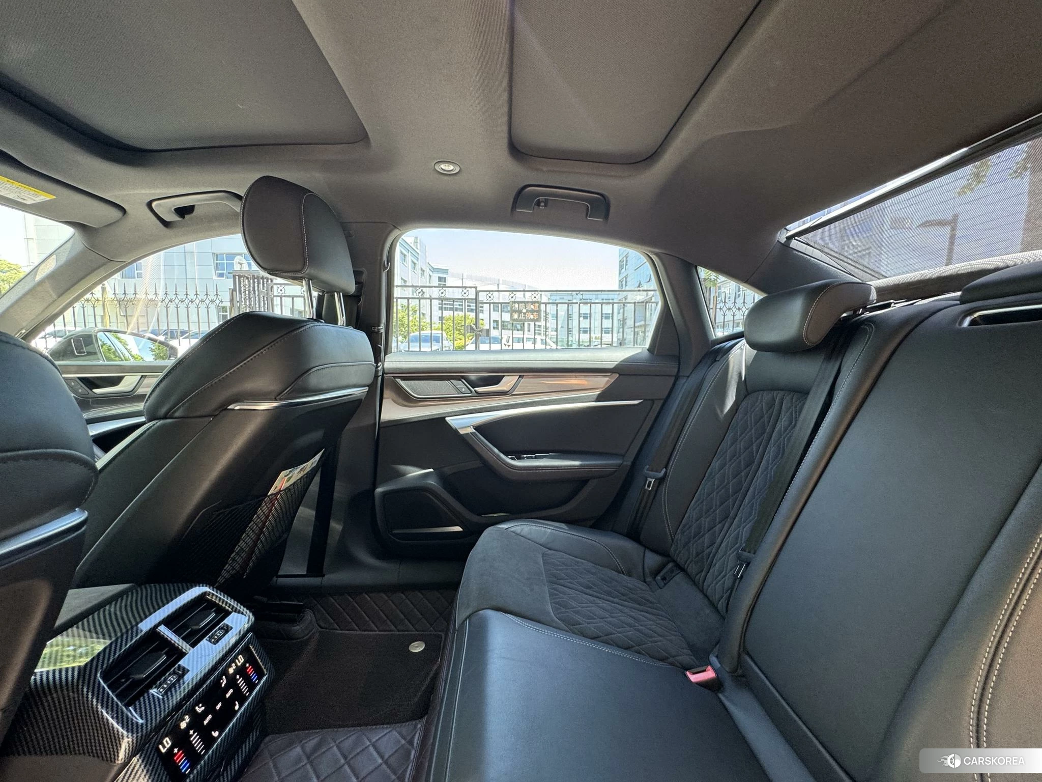 Audi A6L id 4473833 из Китая 28