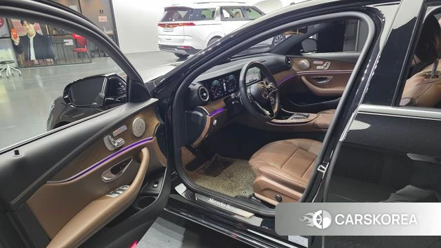 Mercedes-Benz E-Class W213 id 4186869 из Кореи 31