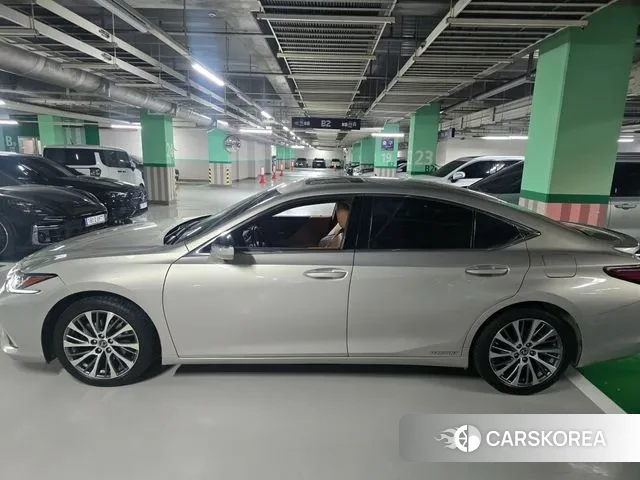 Lexus ES300h 7th generation id 3412532 из Кореи 11