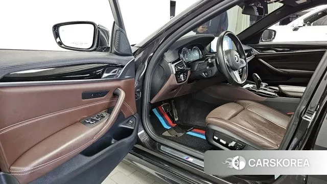 BMW 5 Series (G30) id 3297516 из Кореи 20