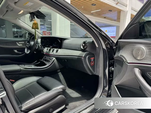 Mercedes-Benz E-class id 4272656 из Китая 23