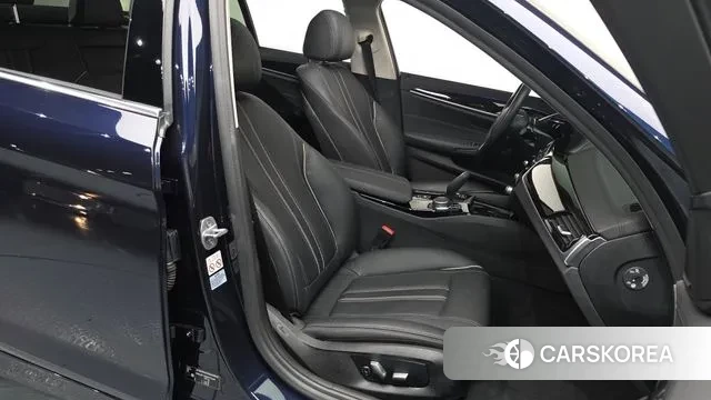 BMW 5 Series (G30) id 3013595 из Кореи 20