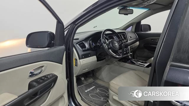 Kia The New Carnival id 4363140 из Кореи 20