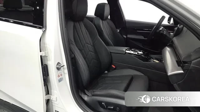 BMW 5 Series (G60) id 3477375 из Кореи 20