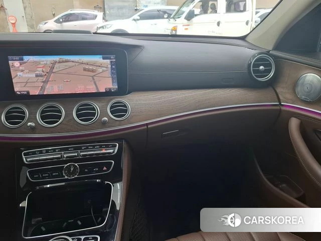 Mercedes-Benz E-Class W213 id 4610383 из Кореи 20