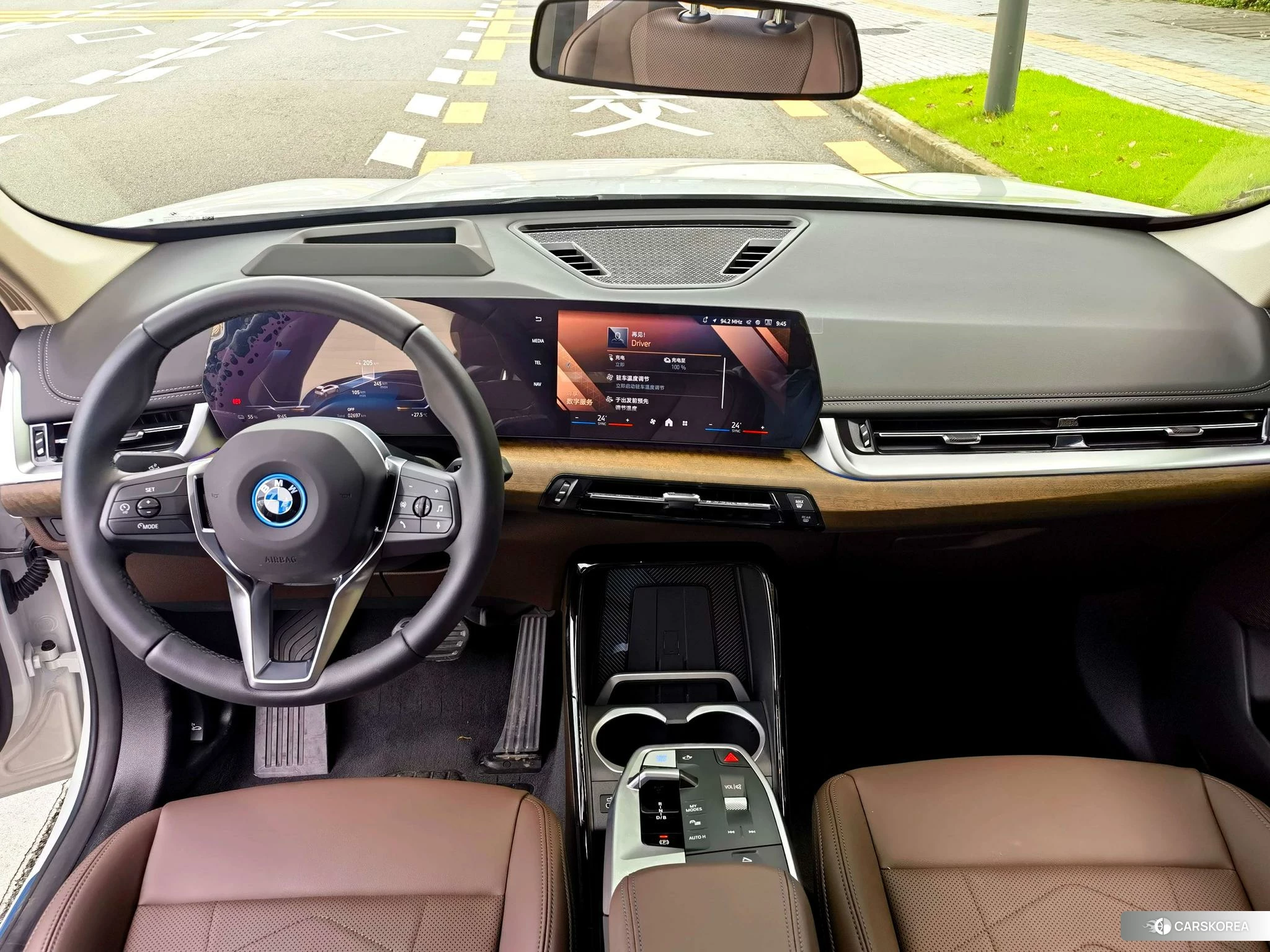 BMW iX1 id 4420080 из Китая 17