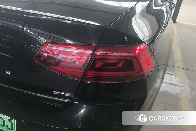 Volkswagen Magotan PHEV id 4261161 из Китая 17
