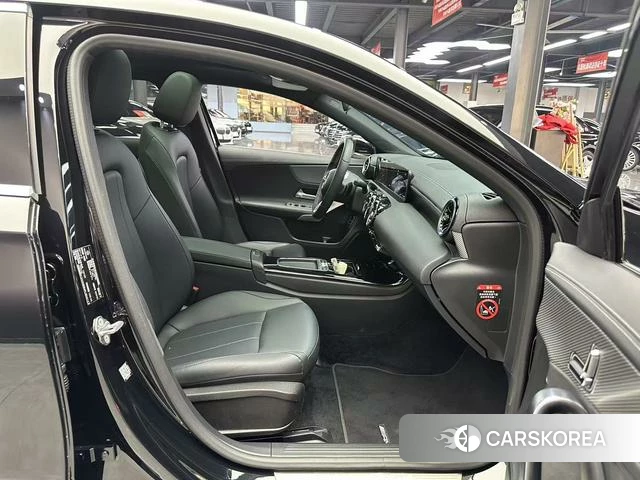 Mercedes-Benz Class A id 4279370 из Китая 16