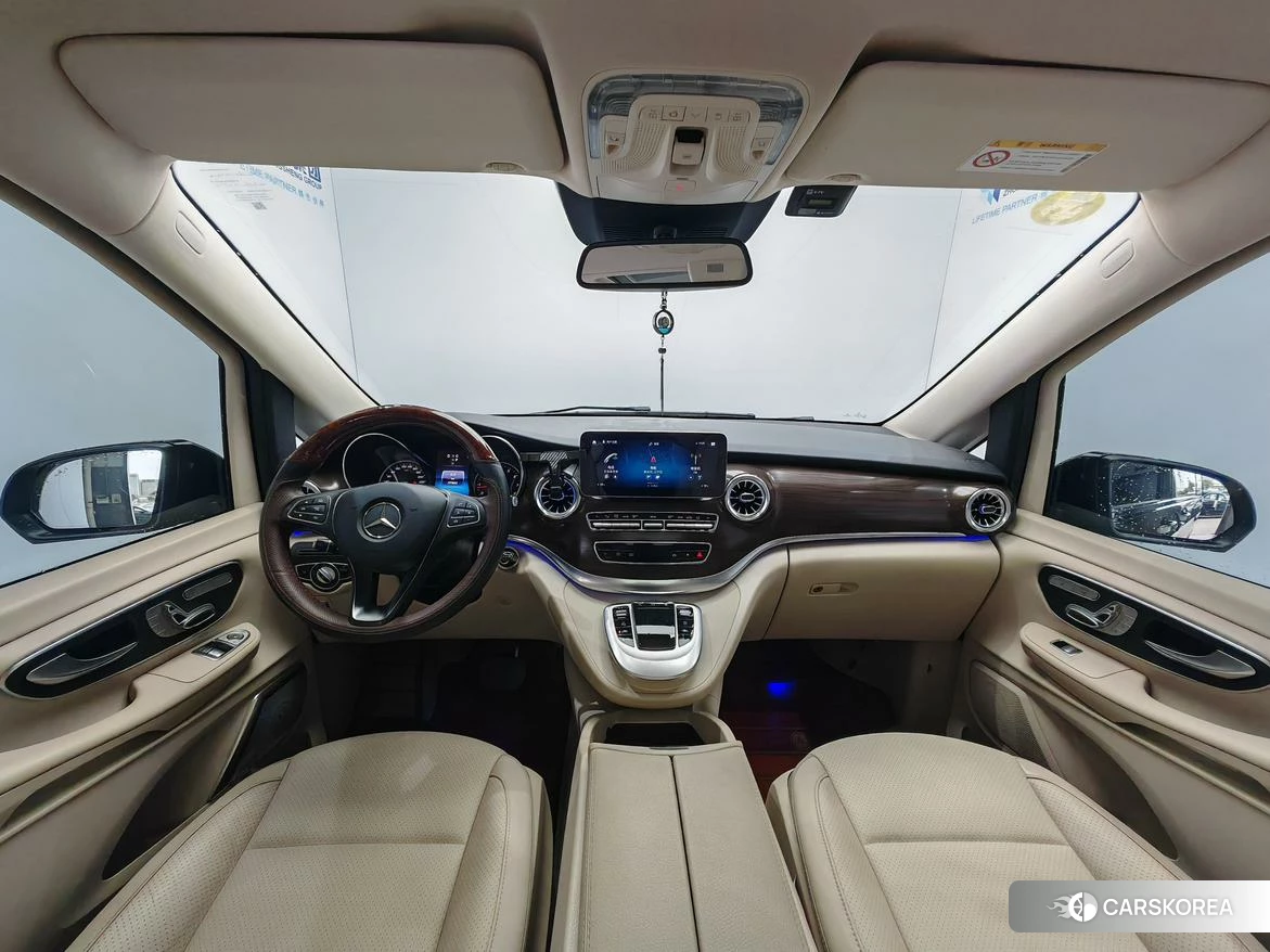 Mercedes-Benz V-class id 4455816 из Китая 23