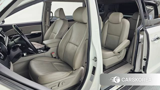 Kia The New Carnival id 4304838 из Кореи 20