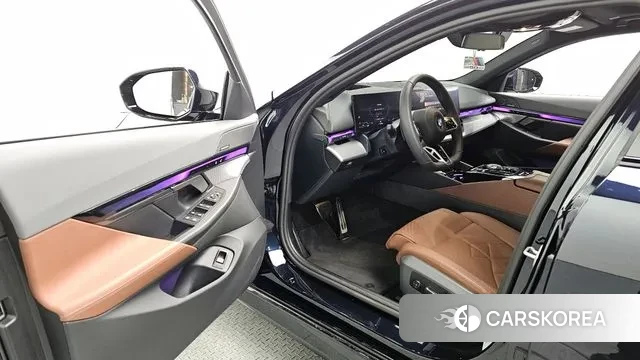 BMW 5 Series (G60) id 3436809 из Кореи 20