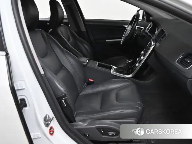 Volvo S60 id 3718769 из Кореи 20