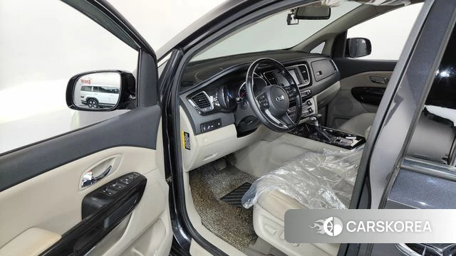 Kia The New Carnival id 4402970 из Кореи 36