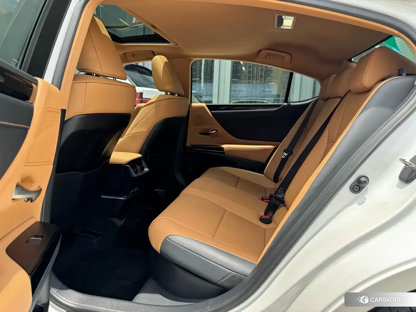 Lexus ES id 4655191 из Китая 14