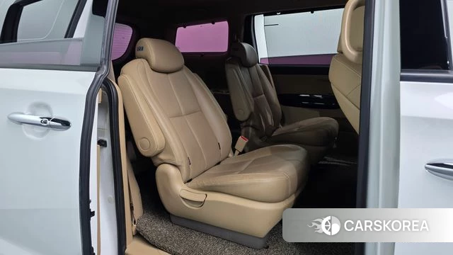 Kia The New Carnival id 4931123 из Кореи 36
