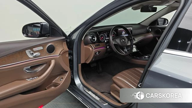 Mercedes-Benz E-Class W213 id 4331713 из Кореи 33