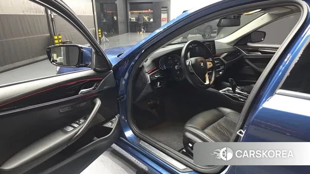 BMW 5 Series (G30) id 3681511 из Кореи 20