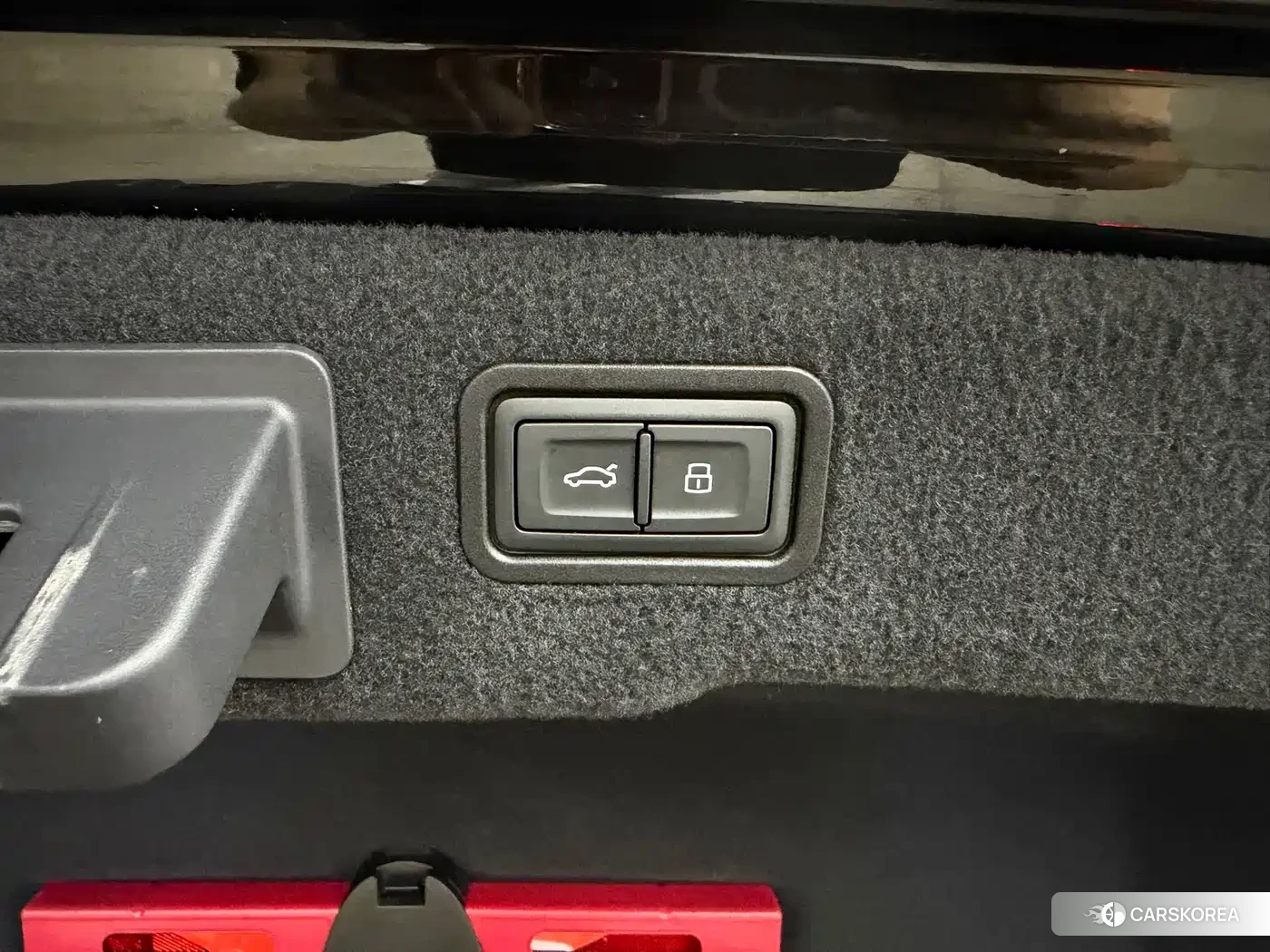 Audi A8 id 4679894 из Китая 26