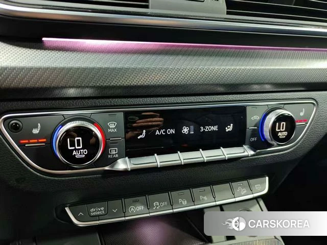 Audi Q5L id 4263812 из Китая 17