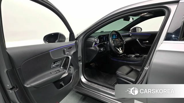 Mercedes-Benz A-Class W177 id 4550514 из Кореи 30