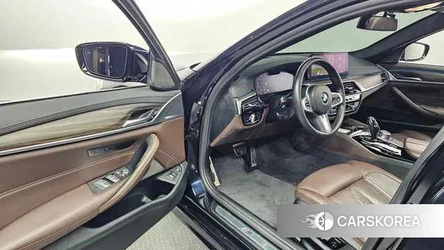 BMW 5 Series (G30) id 3155562 из Кореи 20