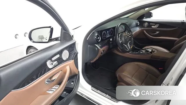 Mercedes-Benz E-Class W213 id 3578706 из Кореи 20