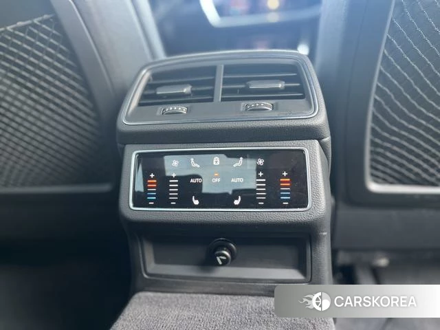 Audi A6L id 4271276 из Китая 23