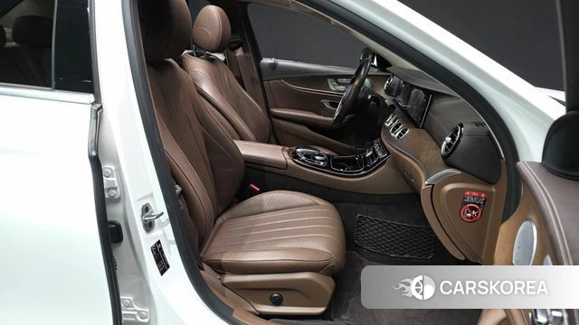 Mercedes-Benz E-Class W213 id 3845316 из Кореи 20