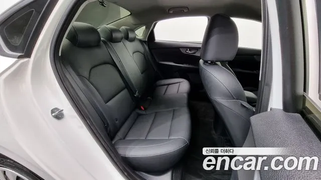 Kia Come New K3 id 2790678 из Кореи 20