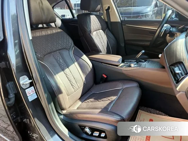 BMW 5 Series (G30) id 3302664 из Кореи 20