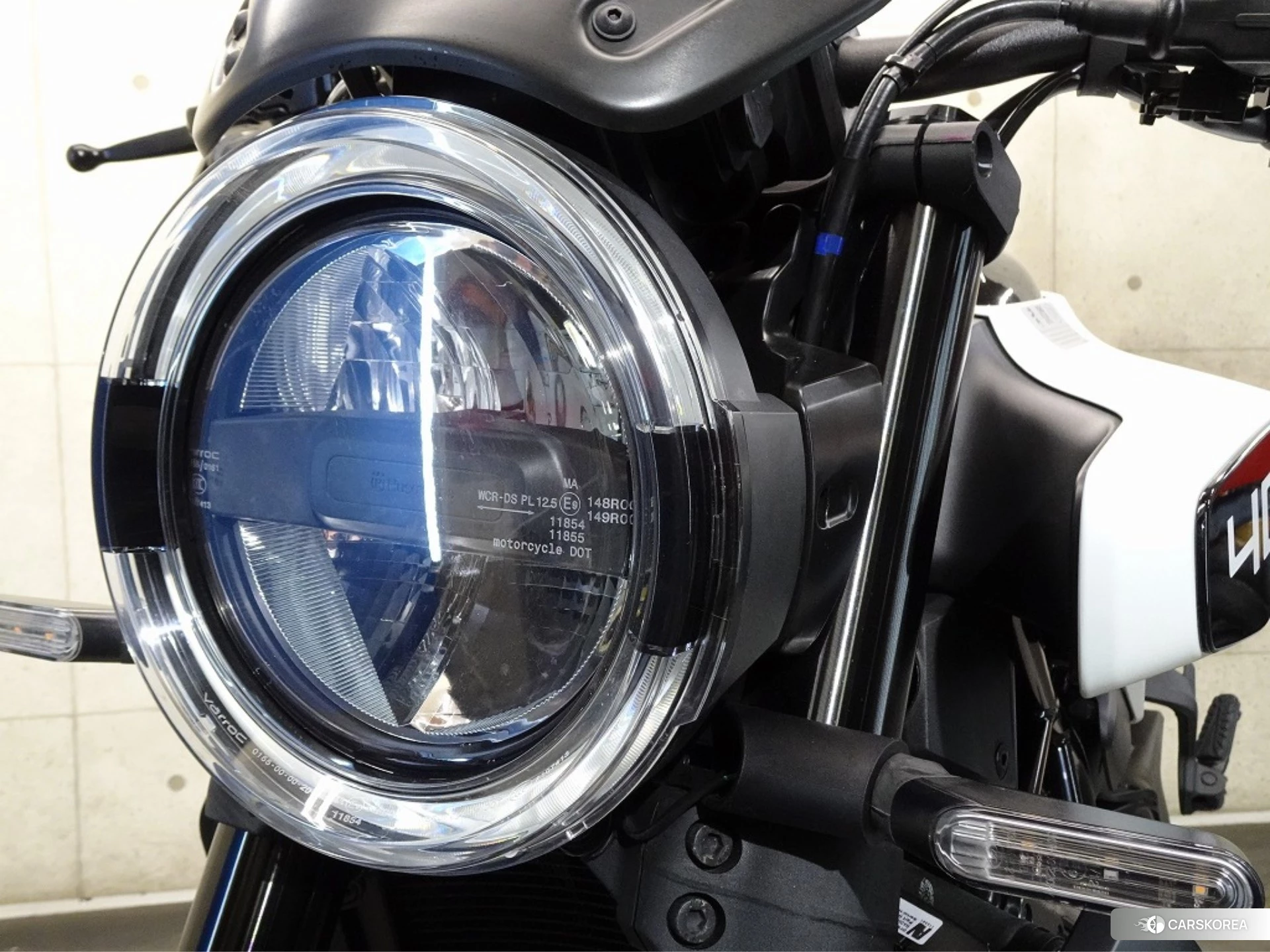 Husqvarna VITPILEN 401 id 3939705 из Японии 31