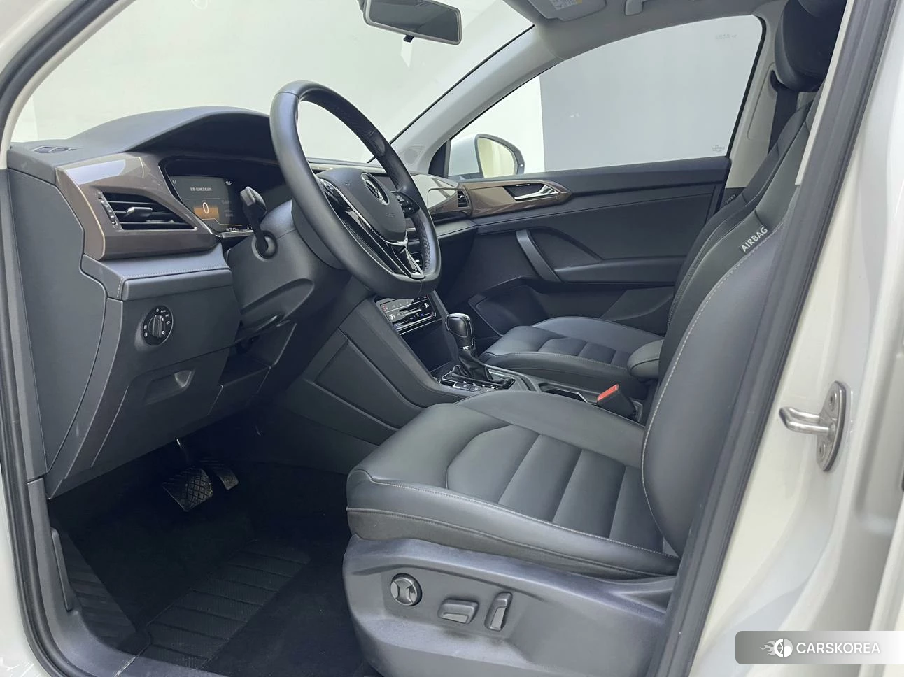 Volkswagen Tharu id 4504681 из Китая 16
