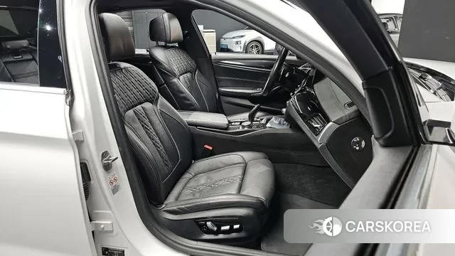 BMW 5 Series (G30) id 3439593 из Кореи 20