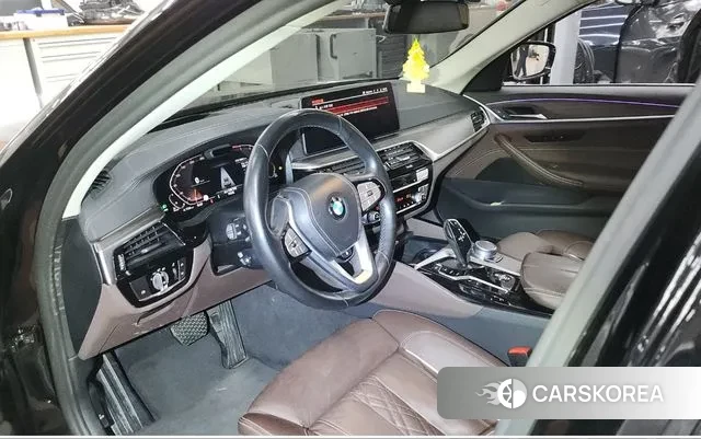 BMW 5 Series (G30) id 3361703 из Кореи 10