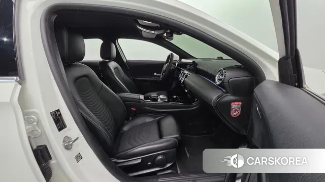 Mercedes-Benz A-Class W177 id 3407419 из Кореи 20