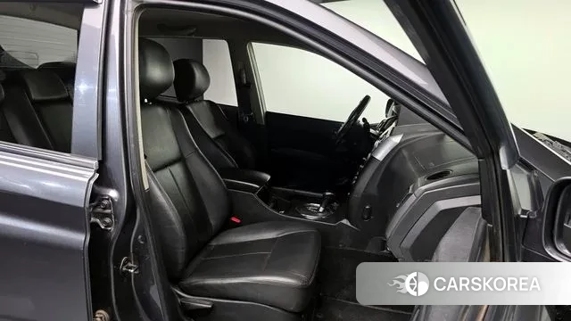 Ssangyong The New Korando Sports id 3050786 из Кореи 20