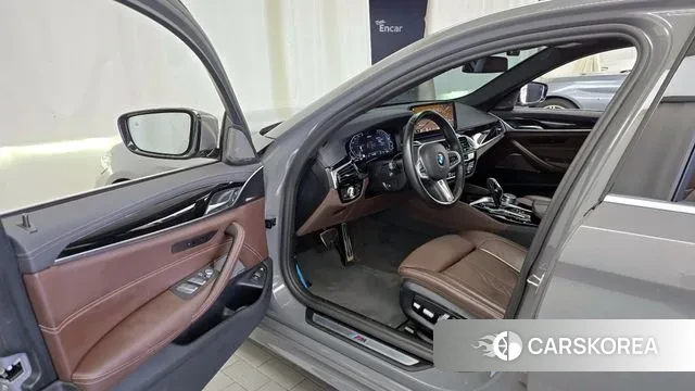 BMW 5 Series (G30) id 3170028 из Кореи 20