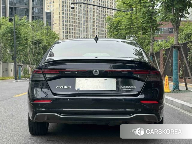 Honda Accord PHEV id 4387273 из Китая 17