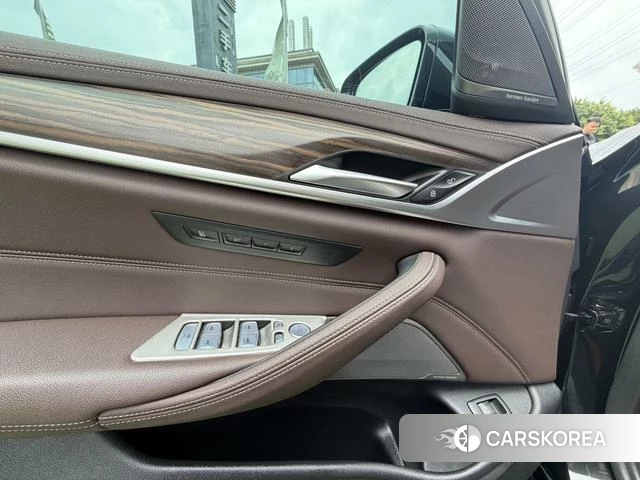 BMW 5 series id 4261425 из Китая 20